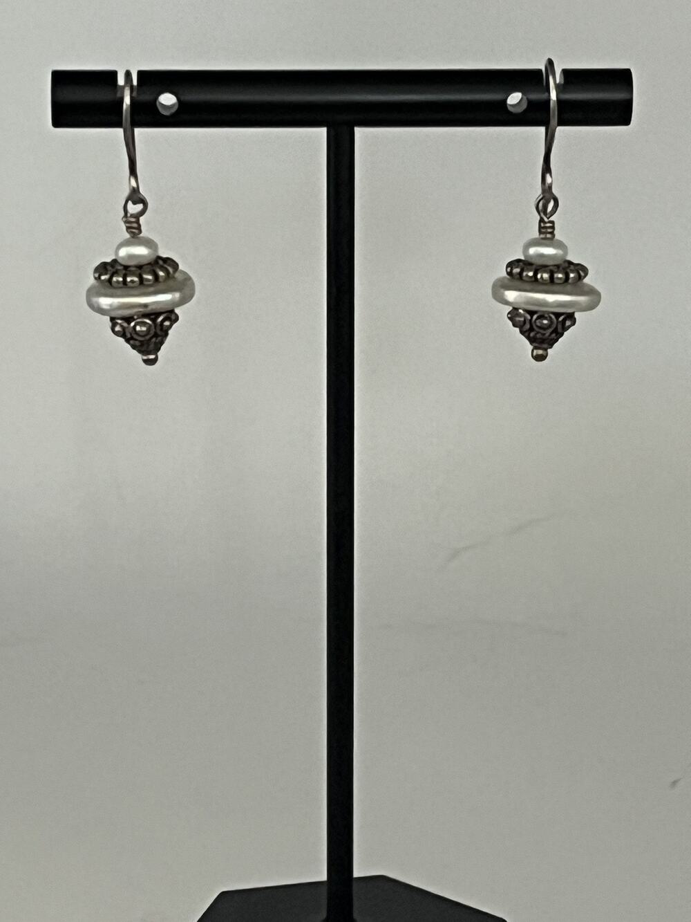Nadine Leo Mississippi River Pearl Co Sterling Silver Pearl Earrings